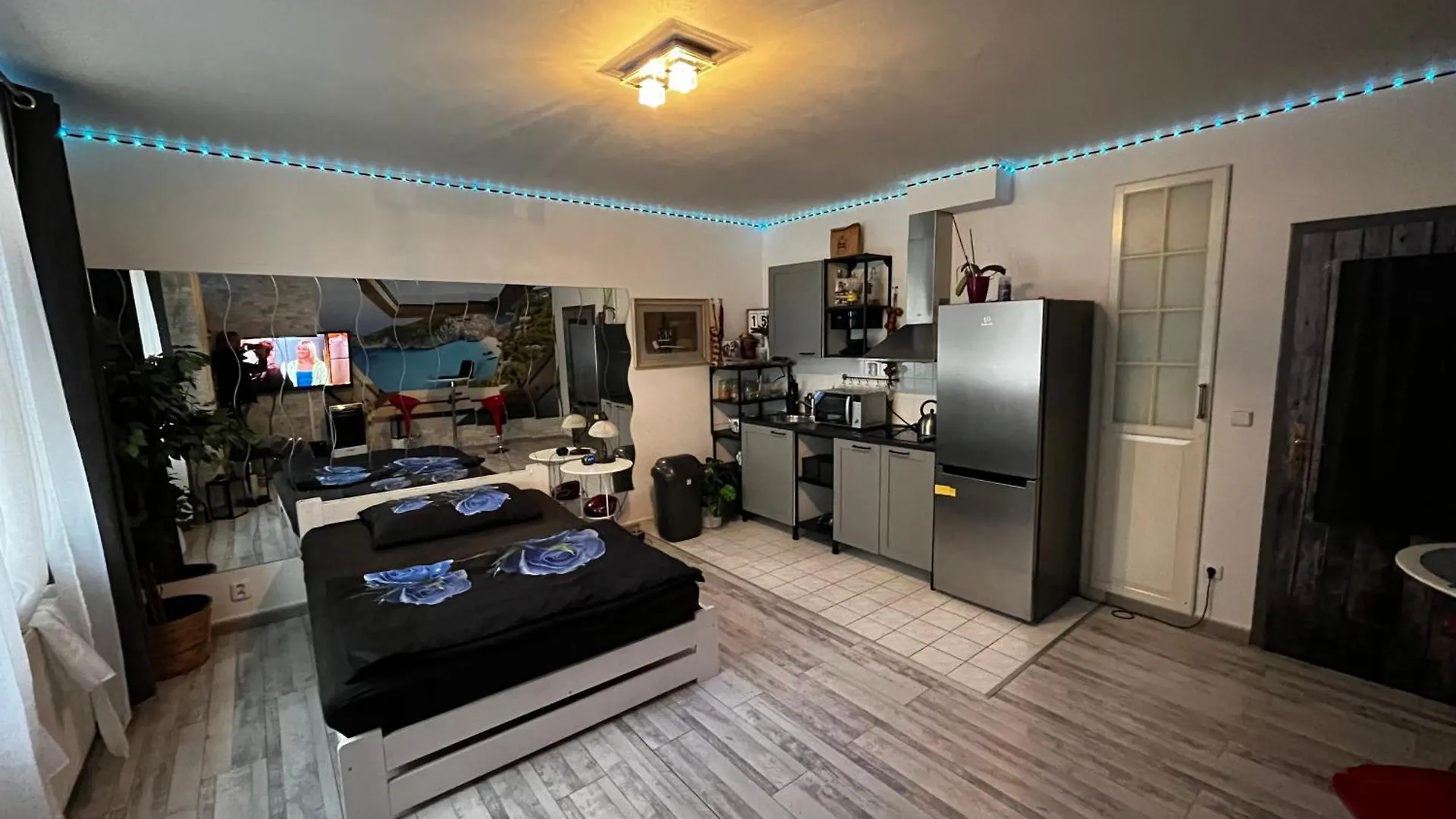 Monfas Apartment Provence In 프라하 0*,